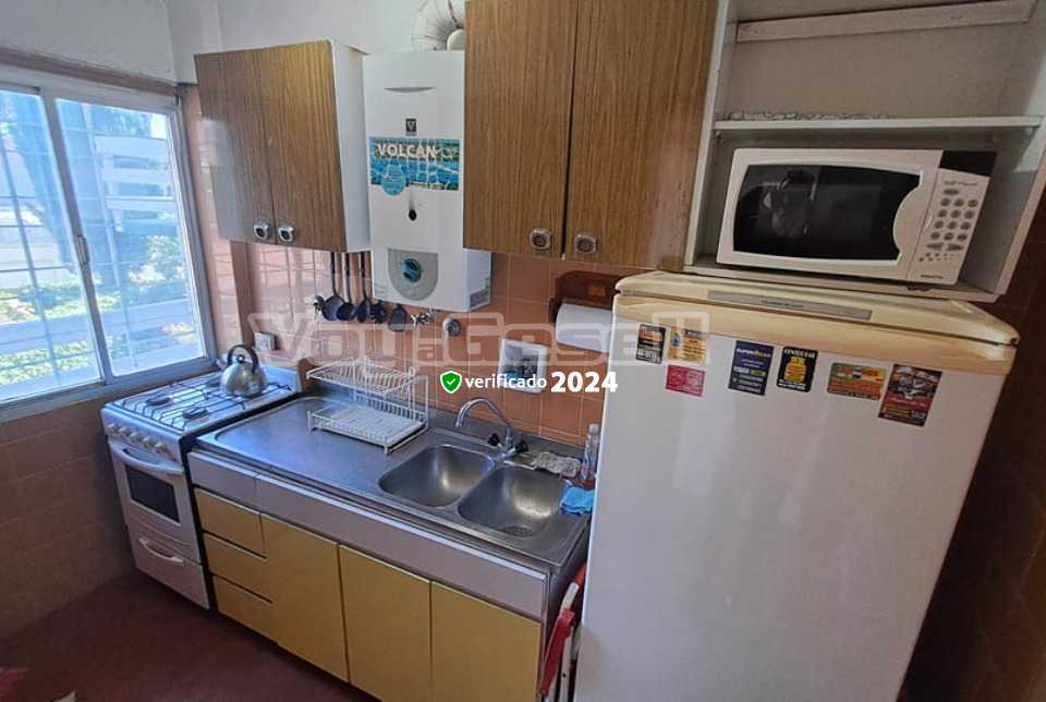 Alquilo Departamento Betamar 2A en Villa Gesell zona Centro a 200 Mts de la Playa 