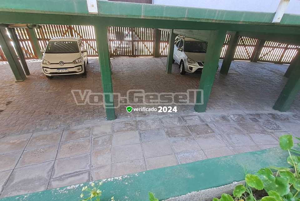 Alquilo Departamento Betamar 2A en Villa Gesell zona Centro a 200 Mts de la Playa