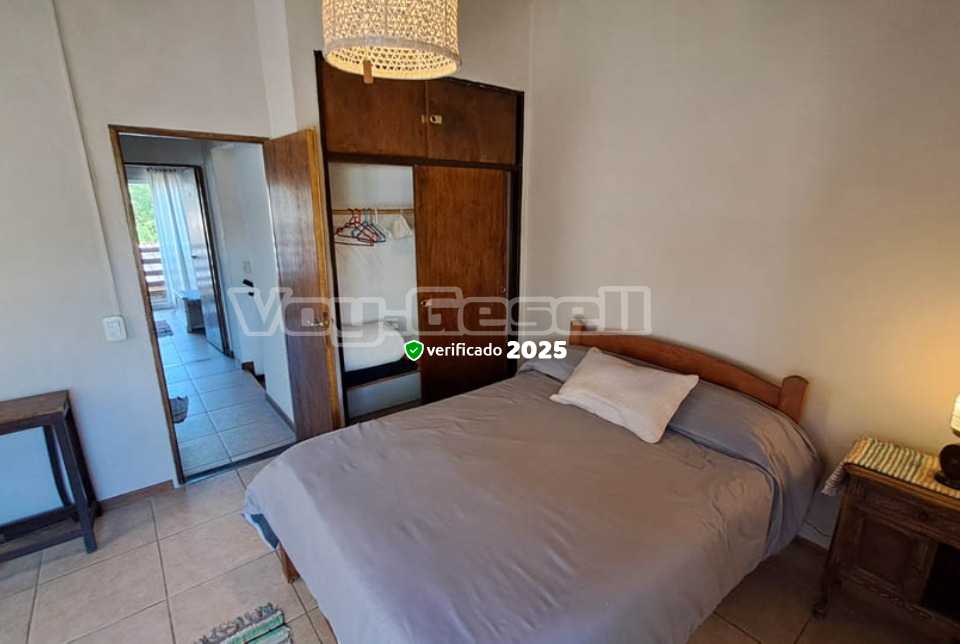 Alquilo Casa Bordo en Villa Gesell zona Centro 