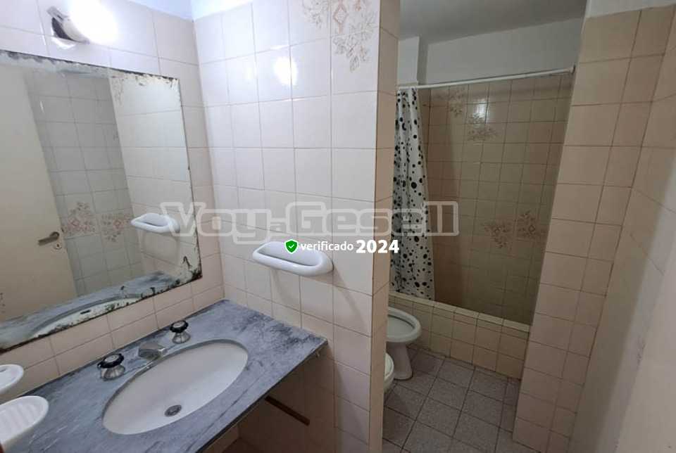 Alquilo Departamento Quito 4 Bravamar en Villa Gesell zona Centro Comercial a 300 Mts de la Playa