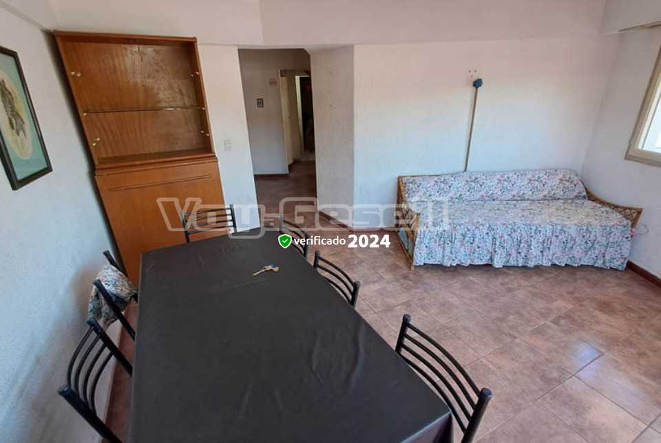 Alquilo Departamento Quito 4 Bravamar en Villa Gesell zona Centro Comercial a 300 Mts de la Playa 