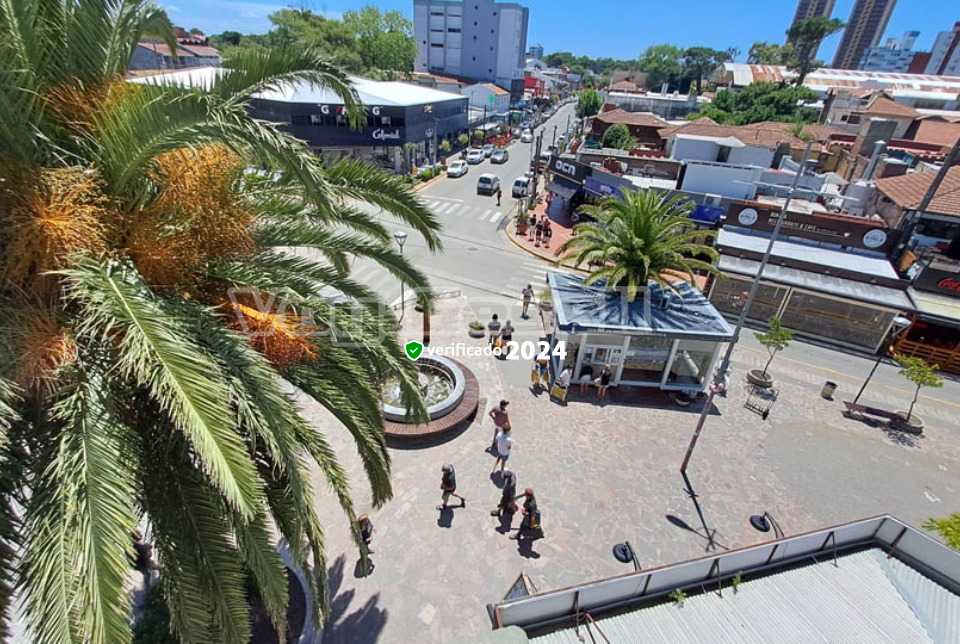 Alquilo Departamento Quito 4 Bravamar en Villa Gesell zona Centro Comercial a 300 Mts de la Playa 