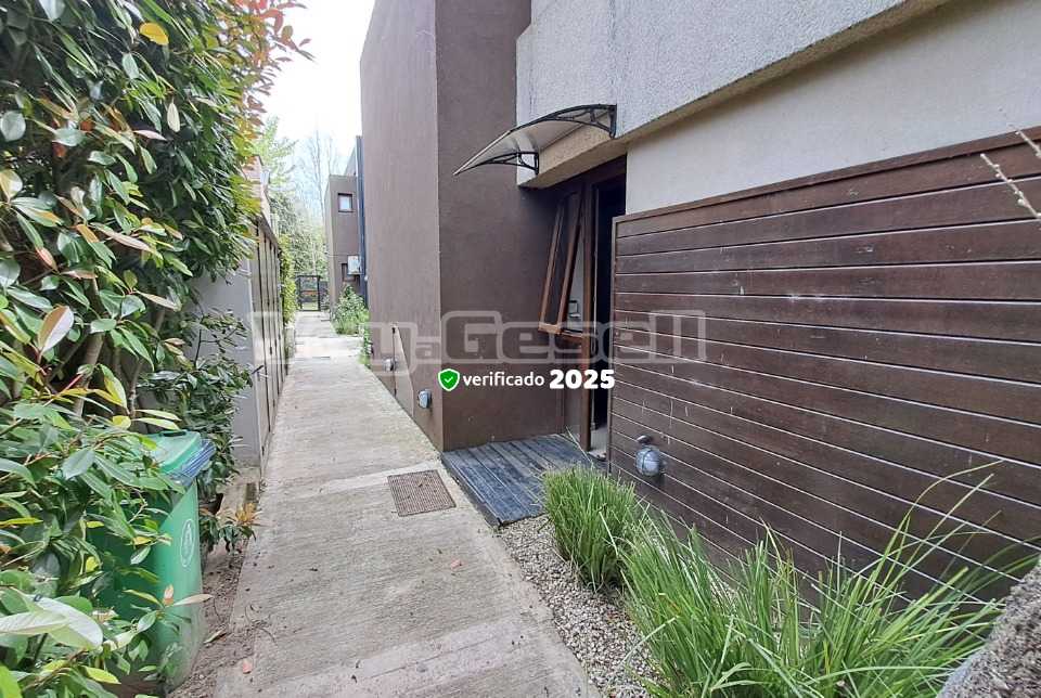 Alquilo Departamento Brisas de Mar Azul en Mar Azul zona  a 650 mts de la Playa 