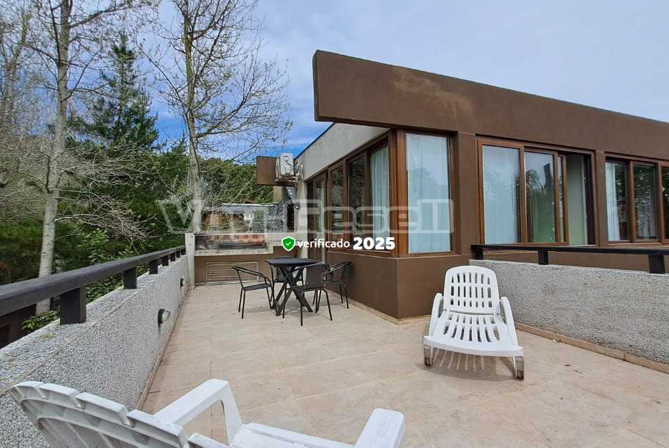 Alquilo Departamento Brisas de Mar Azul en Mar Azul zona  a 650 mts de la Playa