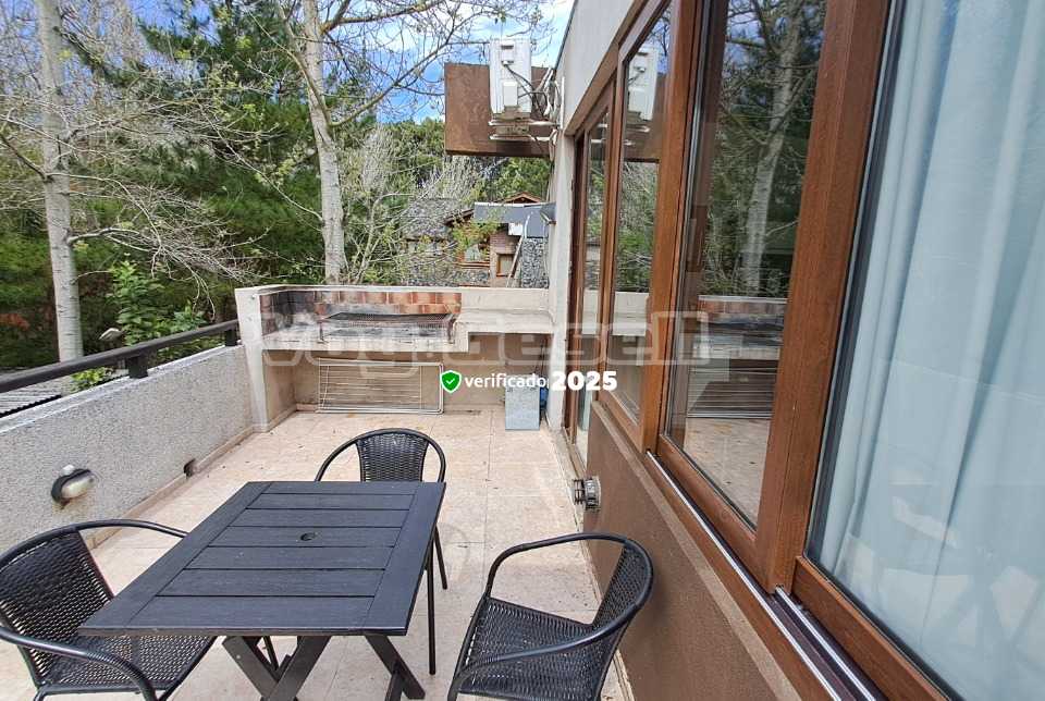 Alquilo Departamento Brisas de Mar Azul en Mar Azul zona  a 650 mts de la Playa