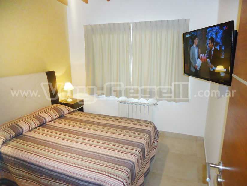 Alquilo Departamento Brumana en Villa Gesell zona Centro a 900 Mts de la Playa