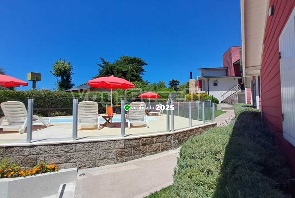 Alquilo Cabaña Cabañas Rojas en Villa Gesell zona Sur a 200 Mts de la Playa