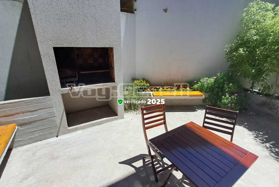 Alquilo Cabaña Cabañas Rojas en Villa Gesell zona Sur a 200 Mts de la Playa