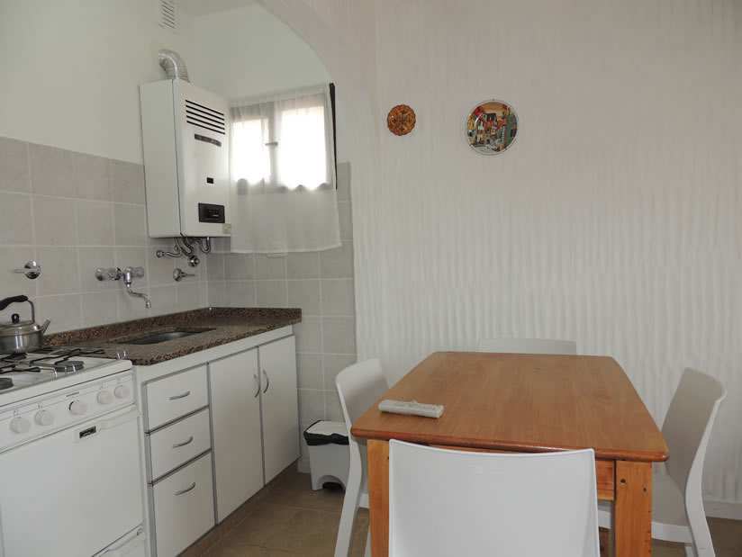 Alquilo Departamento Canaima depto 1 en Villa Gesell zona Sur a 50 mts de la Playa 