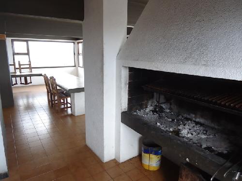 Alquilo Departamento Canciller 2do C en Villa Gesell zona Centro Comercial a 100 Mts de la Playa