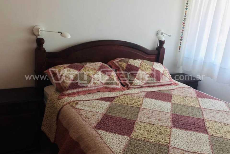 Alquilo Departamento Canciller 2do C en Villa Gesell zona Centro Comercial a 100 Mts de la Playa