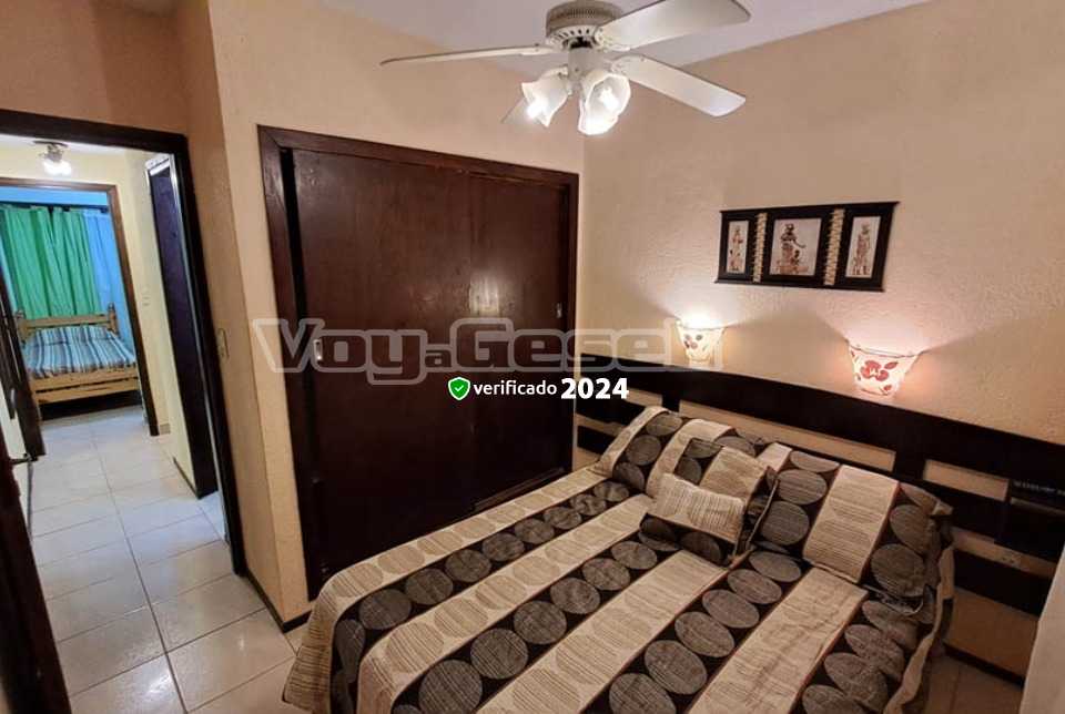 Alquilo Departamento Carubi 1A en Villa Gesell zona Centro Comercial a 100 Mts de la Playa