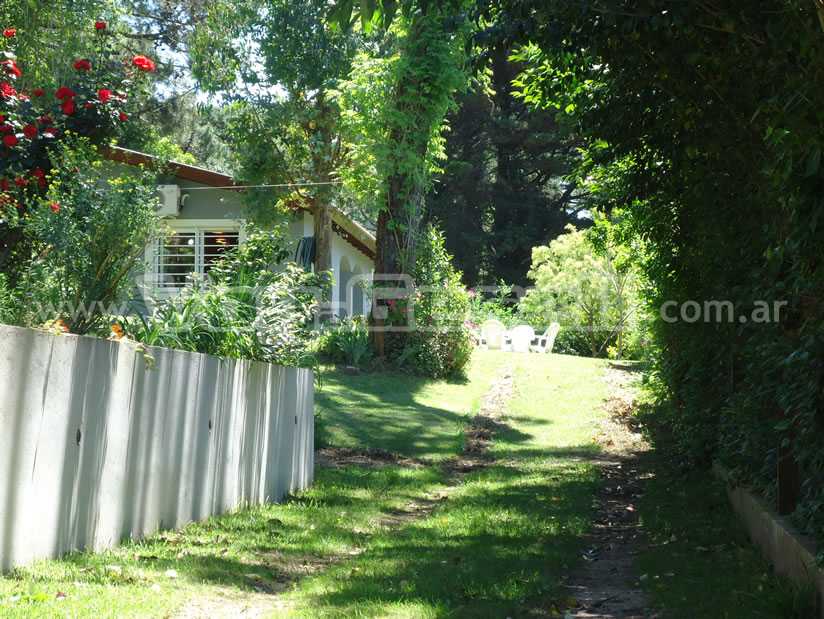Alquilo Casa Casa 206 en Villa Gesell zona Barrio Norte a 550 Mts de la Playa 