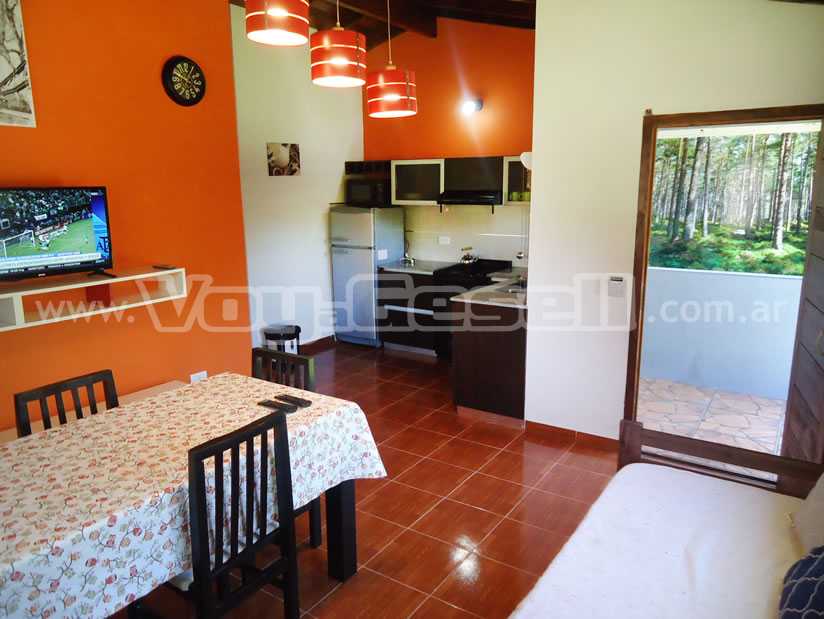 Alquilo Casa Casa 206 en Villa Gesell zona Barrio Norte a 550 Mts de la Playa 