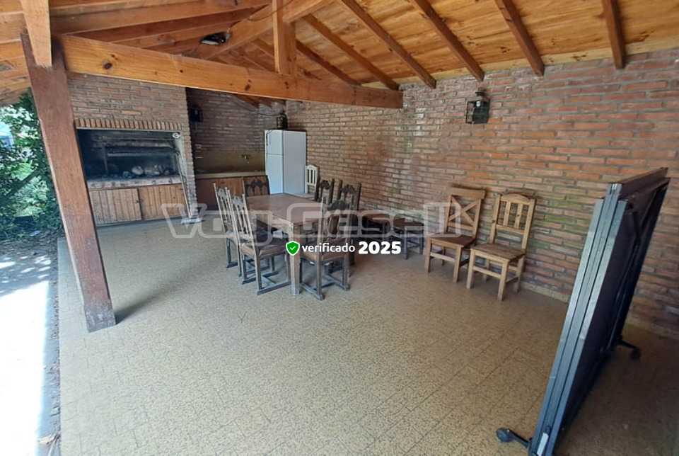 Alquilo Casa Casa 303 en Villa Gesell zona Barrio Norte a 1300 Mts de la Playa