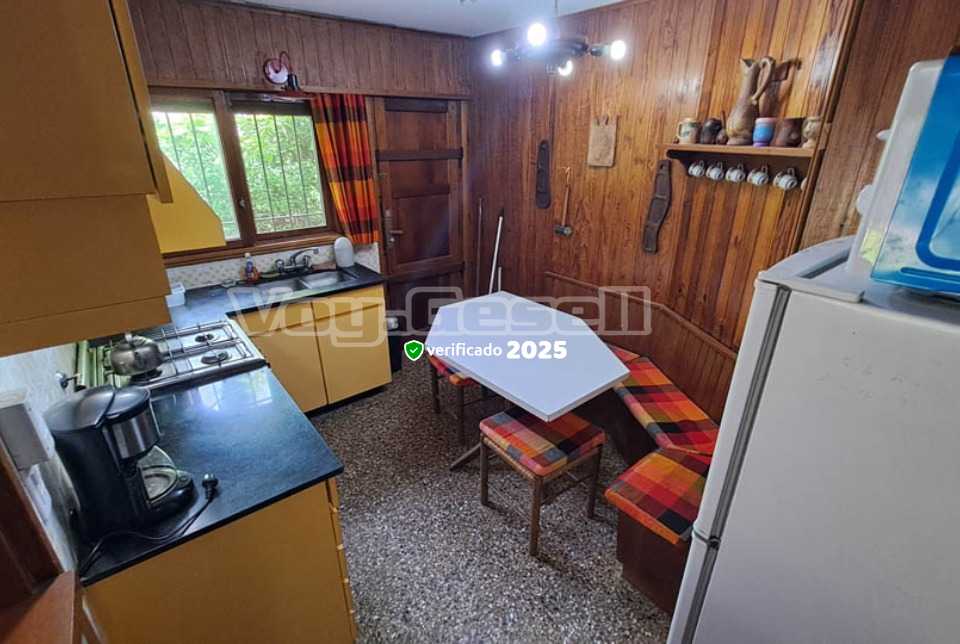 Alquilo Casa Casa 303 en Villa Gesell zona Barrio Norte a 1300 Mts de la Playa 