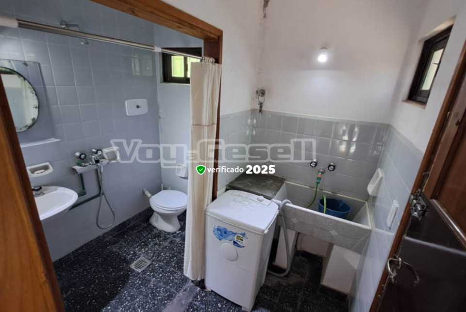 Alquilo Casa Casa 303 en Villa Gesell zona Barrio Norte a 1300 Mts de la Playa