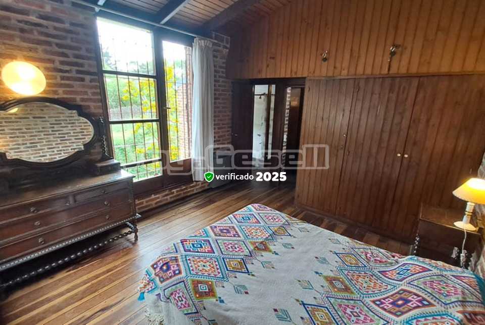 Alquilo Casa Casa 304 en Villa Gesell zona Barrio Norte a 260 Mts de la Playa