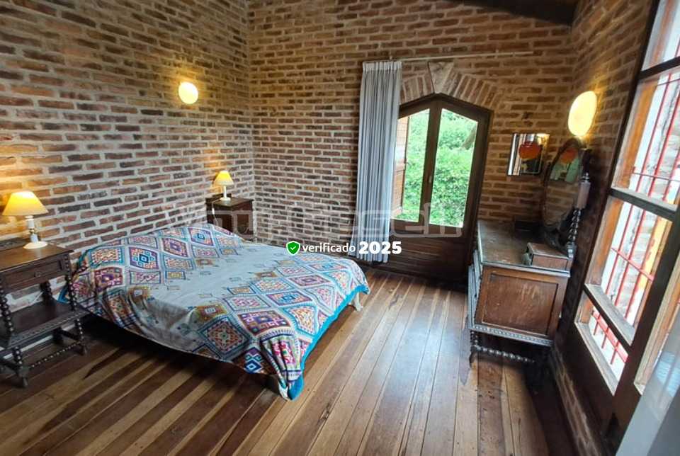 Alquilo Casa Casa 304 en Villa Gesell zona Barrio Norte a 260 Mts de la Playa