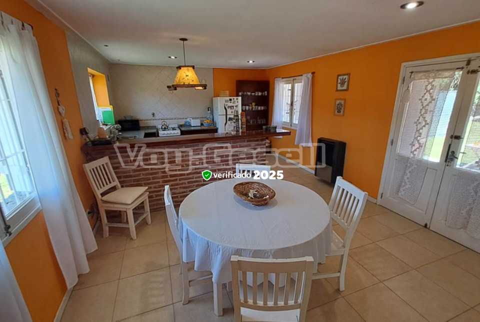 Alquilo Casa Casa 310bis en Villa Gesell zona Barrio Norte a 350 Mts de la Playa 