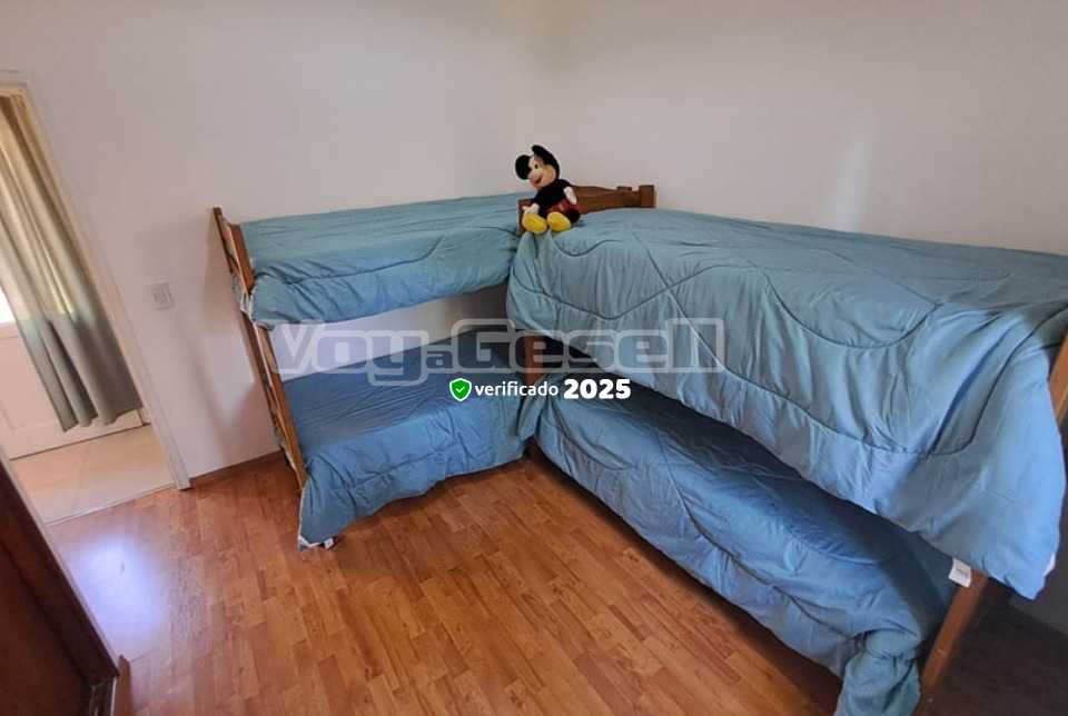 Alquilo Casa Casa 310bis en Villa Gesell zona Barrio Norte a 350 Mts de la Playa