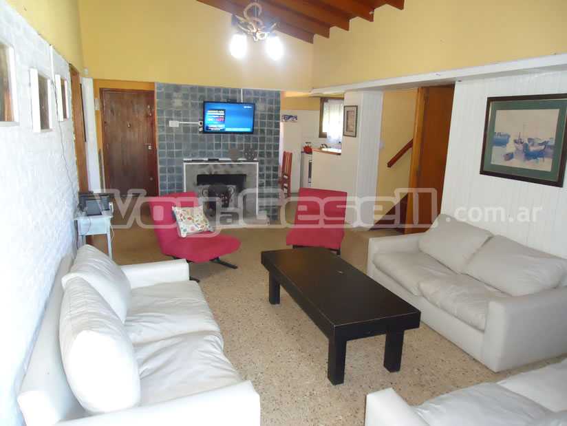 Alquilo Casa Casa Grande en Villa Gesell zona Sur a 150 Mts de la Playa 