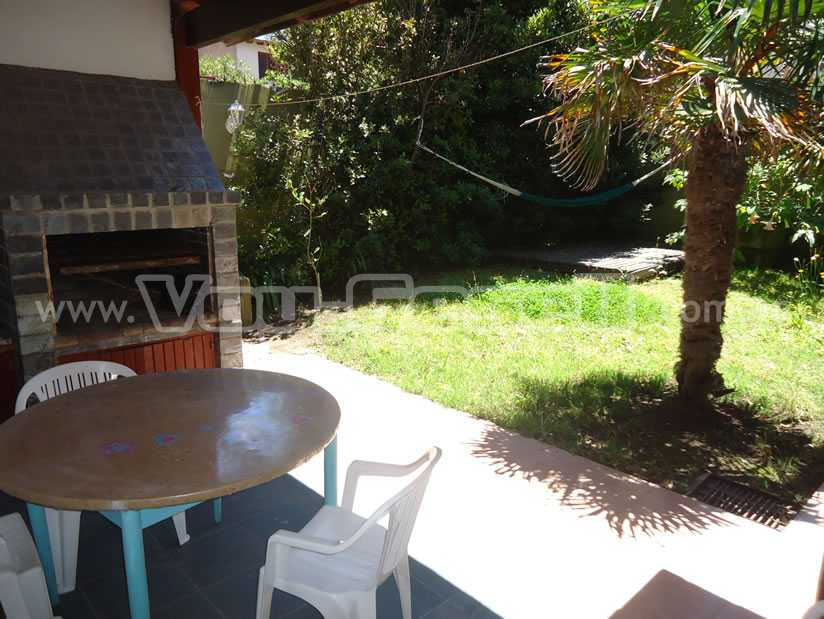 Alquilo Casa Casa Grande en Villa Gesell zona Sur a 150 Mts de la Playa