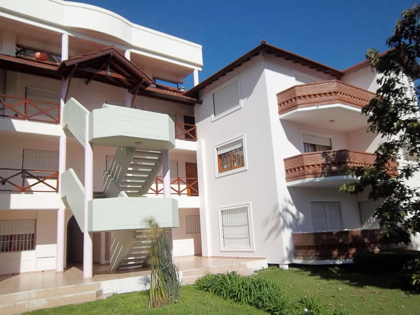 Alquilo Departamento Casa Magna 3 Ambientes en Villa Gesell zona Centro Comercial a 100 Mts de la Playa