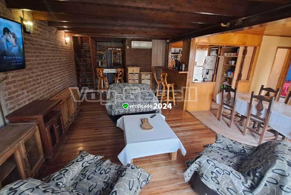 Alquilo Casa Casa Sol en Villa Gesell zona Centro a 1300 Mts de la Playa 