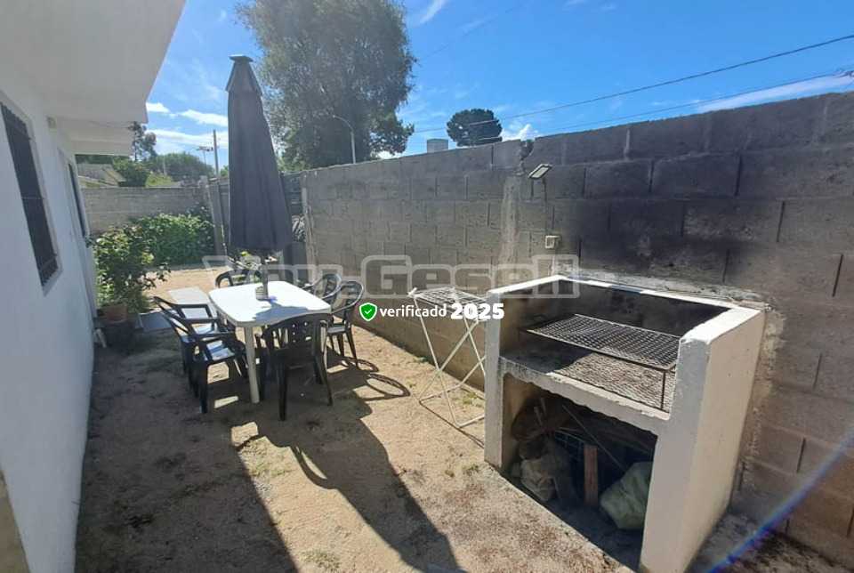 Alquilo Casa Casa Sol y Mar en Villa Gesell zona Centro a 2100 Mts de la Playa 