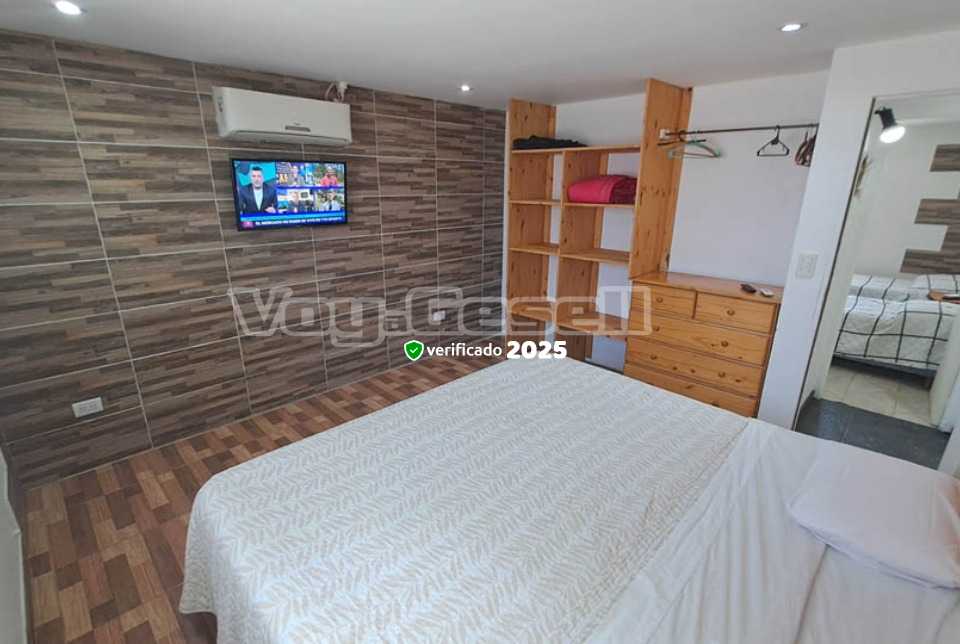 Alquilo Casa Casa Sol y Mar en Villa Gesell zona Centro a 2100 Mts de la Playa