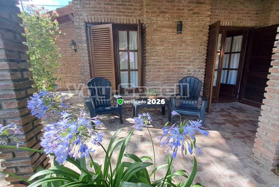 Alquilo Chalet Chalet Aguamarina en Villa Gesell zona Barrio Norte a 400 Mts de la Playa 