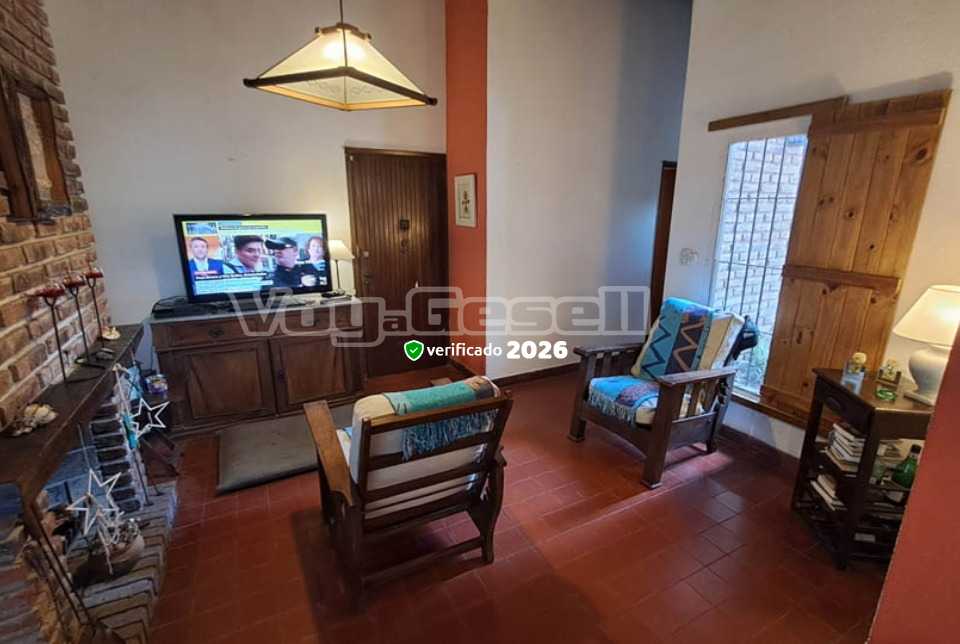 Alquilo Chalet Chalet Aguamarina en Villa Gesell zona Barrio Norte a 400 Mts de la Playa 