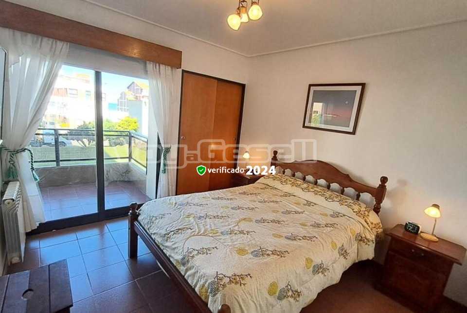 Alquilo Departamento El Chalten 2C en Villa Gesell zona Centro Comercial a 100 Mts de la Playa