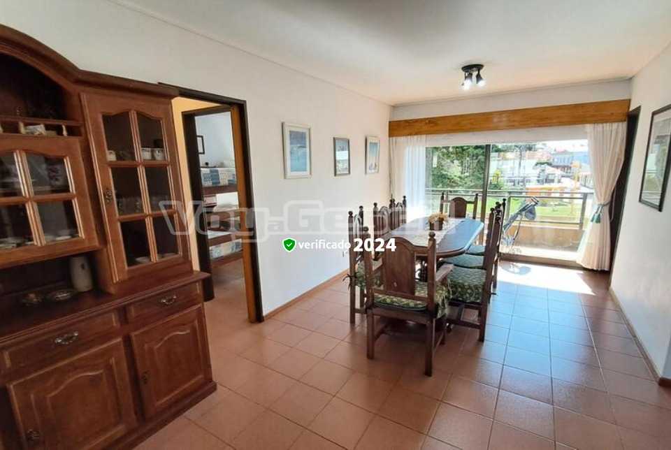 Alquilo Departamento El Chalten 2C en Villa Gesell zona Centro Comercial a 100 Mts de la Playa