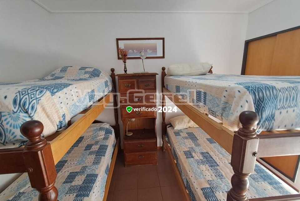 Alquilo Departamento El Chalten 2C en Villa Gesell zona Centro Comercial a 100 Mts de la Playa