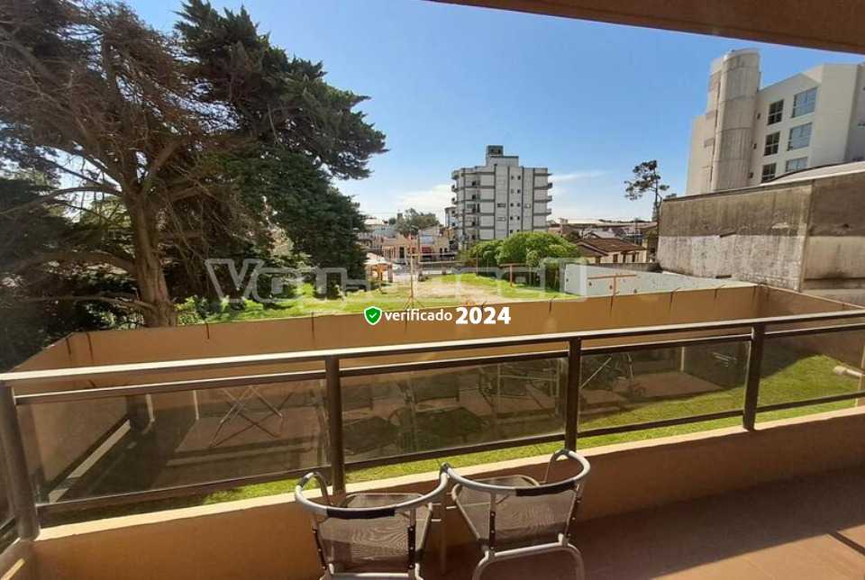 Alquilo Departamento El Chalten 2C en Villa Gesell zona Centro Comercial a 100 Mts de la Playa