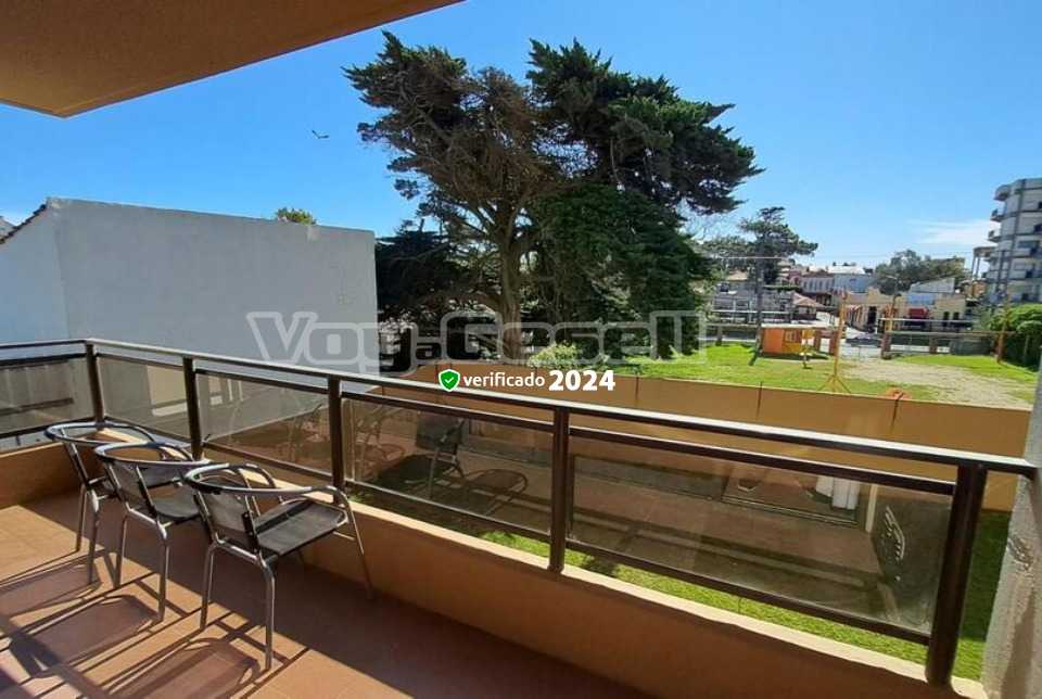 Alquilo Departamento El Chalten 2C en Villa Gesell zona Centro Comercial a 100 Mts de la Playa