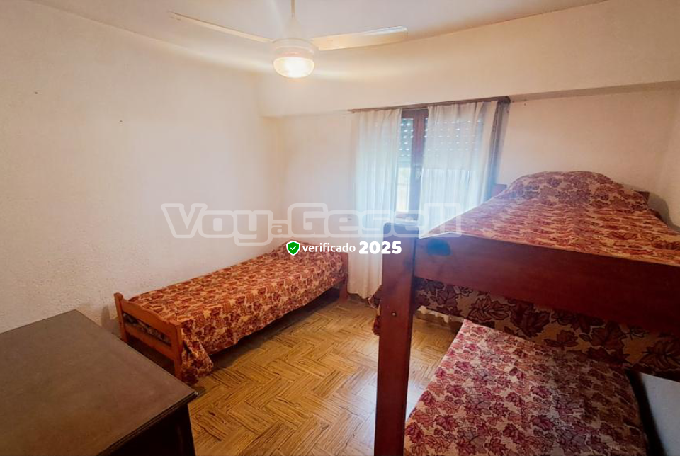 Alquilo Casa Chicha en Villa Gesell zona Centro a 900 mts de la Playa