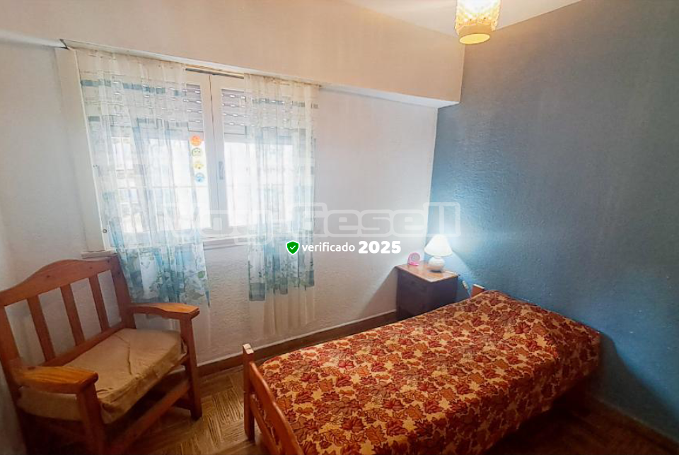 Alquilo Casa Chicha en Villa Gesell zona Centro a 900 mts de la Playa 