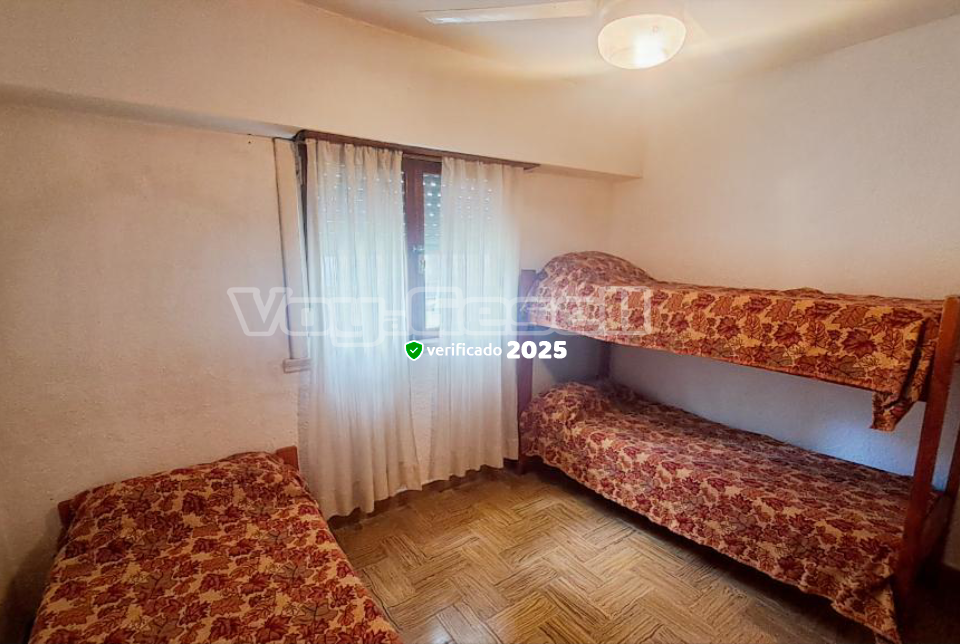 Alquilo Casa Chicha en Villa Gesell zona Centro a 900 mts de la Playa