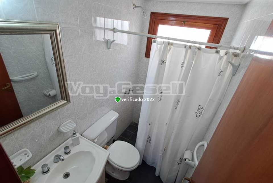 Alquilo Duplex Chrisdamar II Duplex 2 en Villa Gesell zona Centro a 200 Mts de la Playa