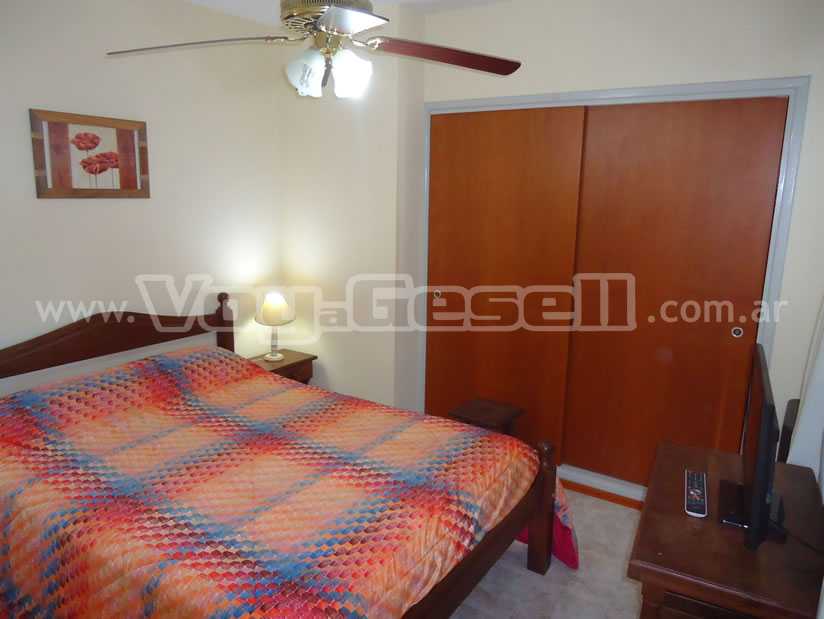 Alquilo Departamento Cielomar 36 en Villa Gesell zona Centro a 100 Mts de la Playa