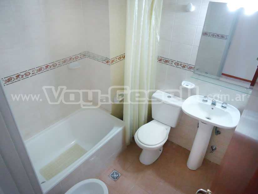 Alquilo Departamento Cielomar 36 en Villa Gesell zona Centro a 100 Mts de la Playa