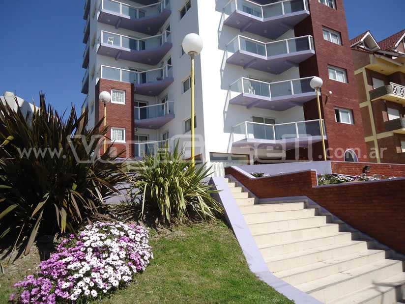 Alquilo Departamento Cielomar 37 en Villa Gesell zona Centro a 100 Mts de la Playa 