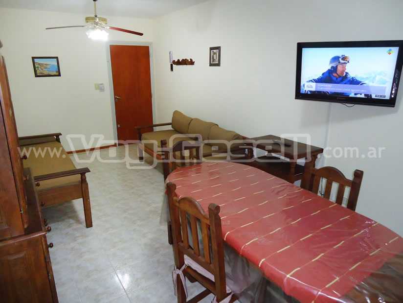 Alquilo Departamento Cielomar 37 en Villa Gesell zona Centro a 100 Mts de la Playa