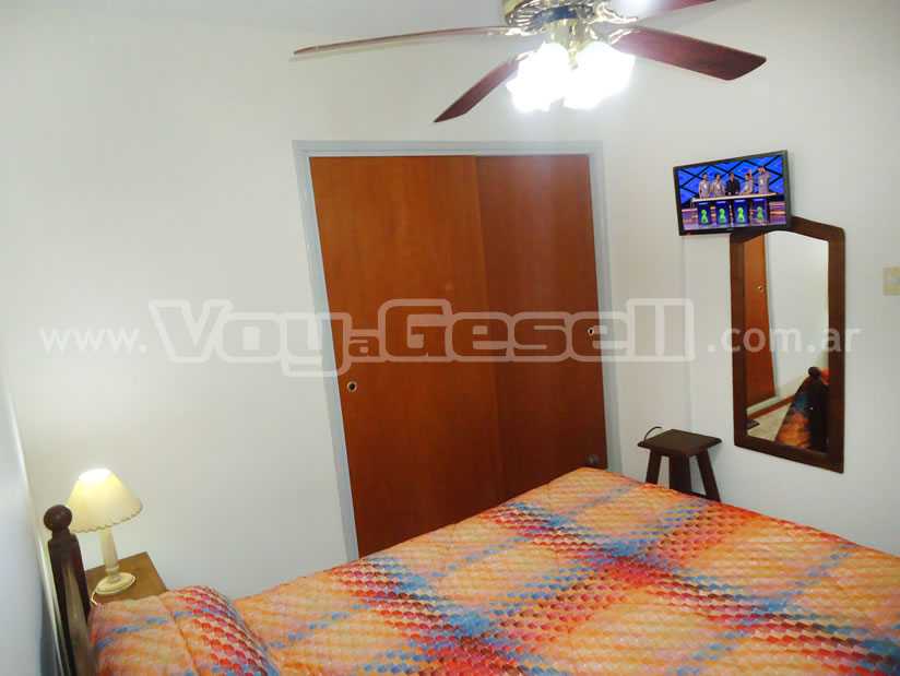 Alquilo Departamento Cielomar 37 en Villa Gesell zona Centro a 100 Mts de la Playa