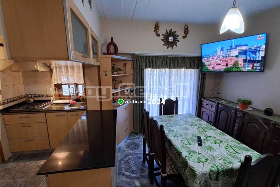 Alquilo Casa Clarisa  en Villa Gesell zona Sur a 400 Mts de la Playa 