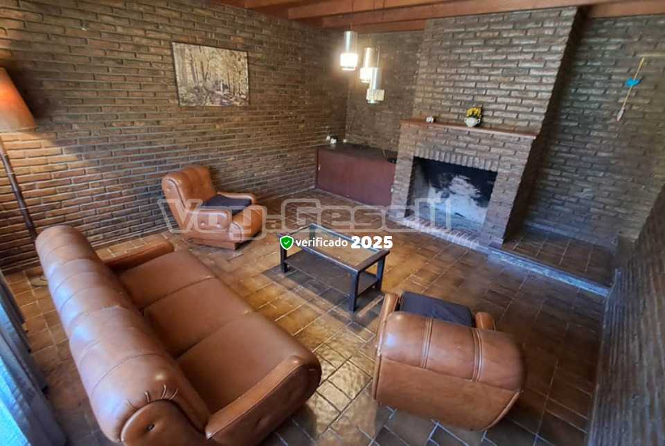 Alquilo Chalet Colibri en Villa Gesell zona Centro a 500 mts de la Playa 