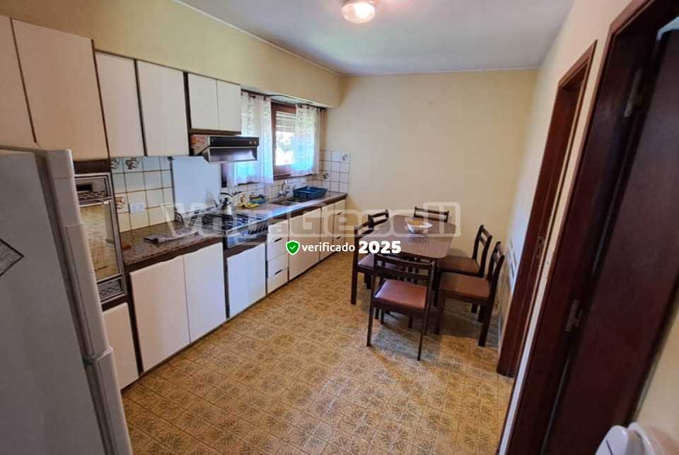 Alquilo Chalet Colibri en Villa Gesell zona Centro a 500 mts de la Playa